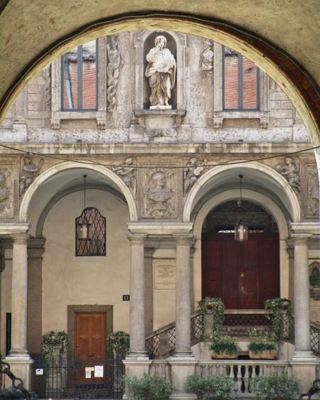 Piazza Mercanti
